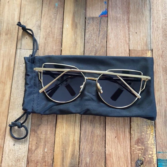 Abella mirrored frames - Picture 10 of 10